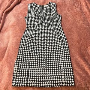 Calvin Klein midi Houndstooth dress size 10
